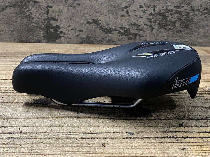 KP166 ism PR3.0 TYPHOON サドル 黒