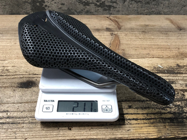 KC083 フィジーク Fizik ANTARES Versus Adaptive R1 3D サドル kium レール 139mm