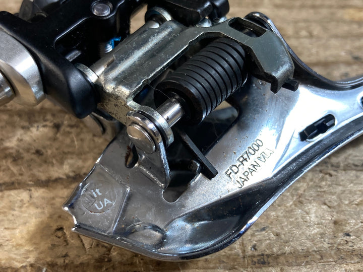 KB565 シマノ SHIMANO 105 FD-R7000 フロントディレイラー シルバー 直付 キャップ欠品