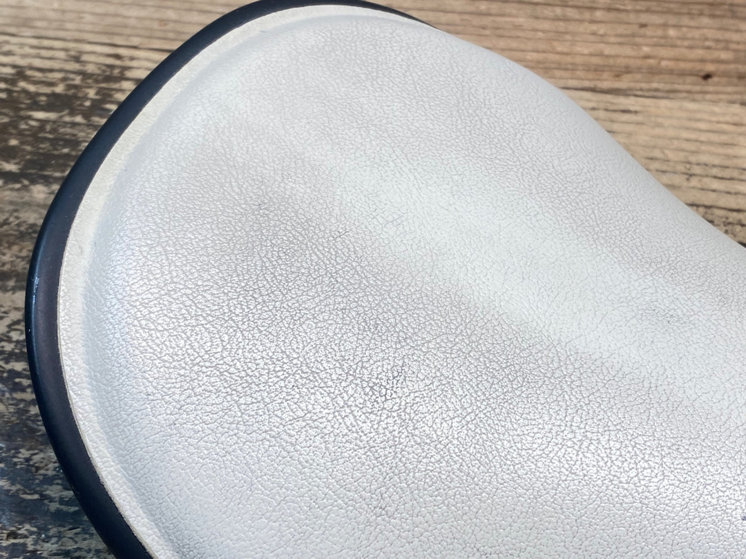 JO921 ファブリック FABRIC エアバス AIRBUS ALM サドル カーボンレール 白 実測140mm