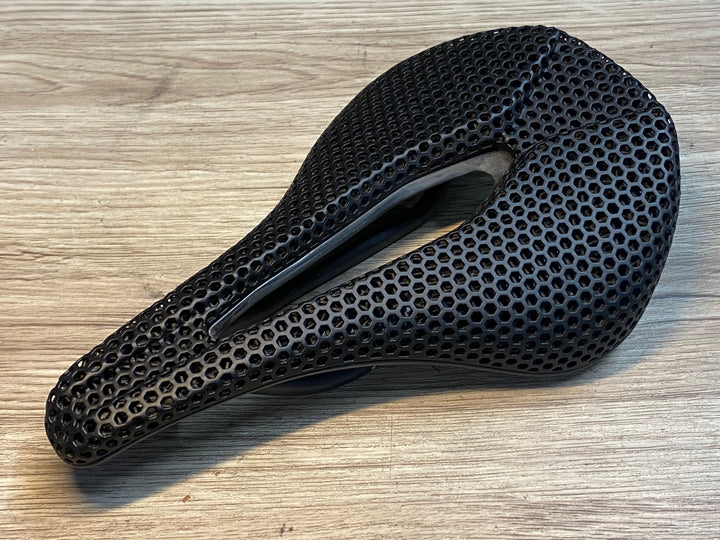 JO484 TNi 3D printing サドル 黒 カーボンレール