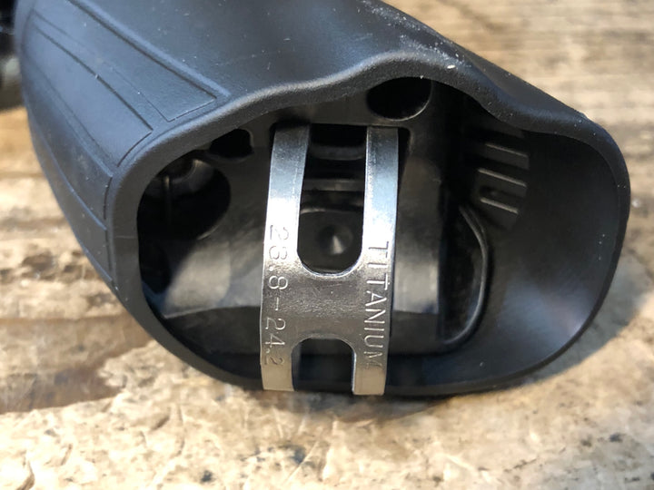 JR552 シマノ SHIMANO デュラエース DURA-ACE ST-R9100-R STIレバー 11S 右のみ