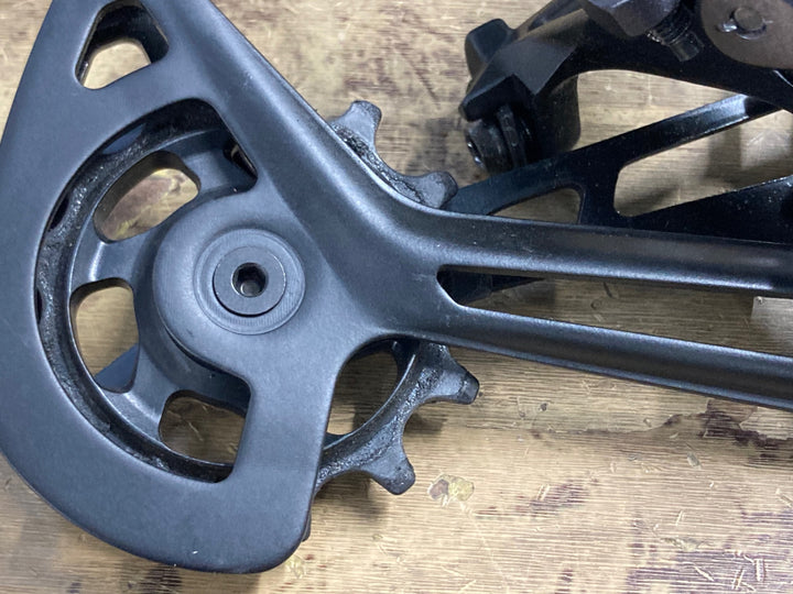 KE946 シマノ SHIMANO デオーレ DEORE XT RD-M8100 リアディレイラー 12S
