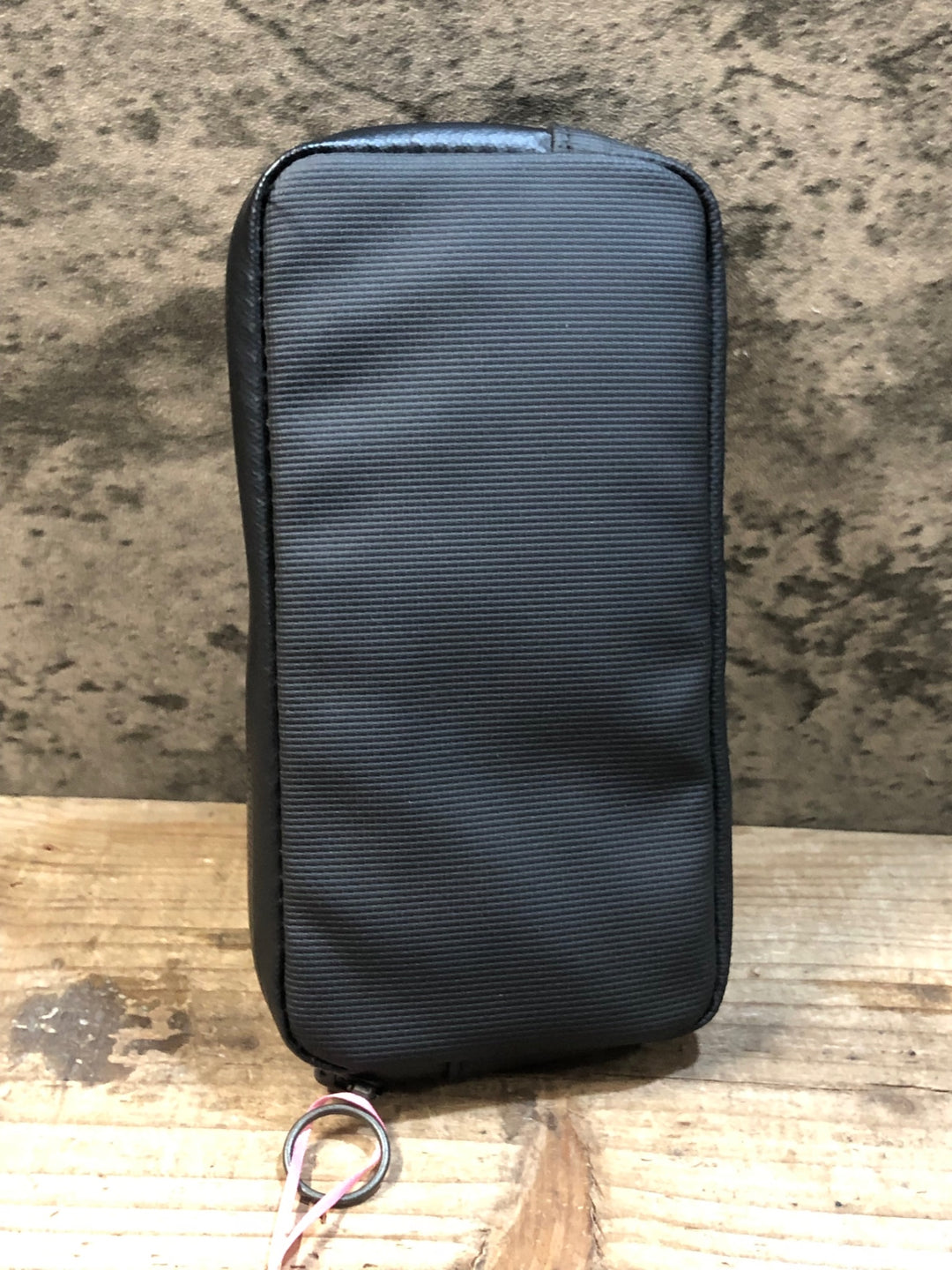 JZ194 ラファ Rapha RAINPROOF ESSENTIALS CASE LARGE ポーチ 黒 ※ロゴ一部剥がれ