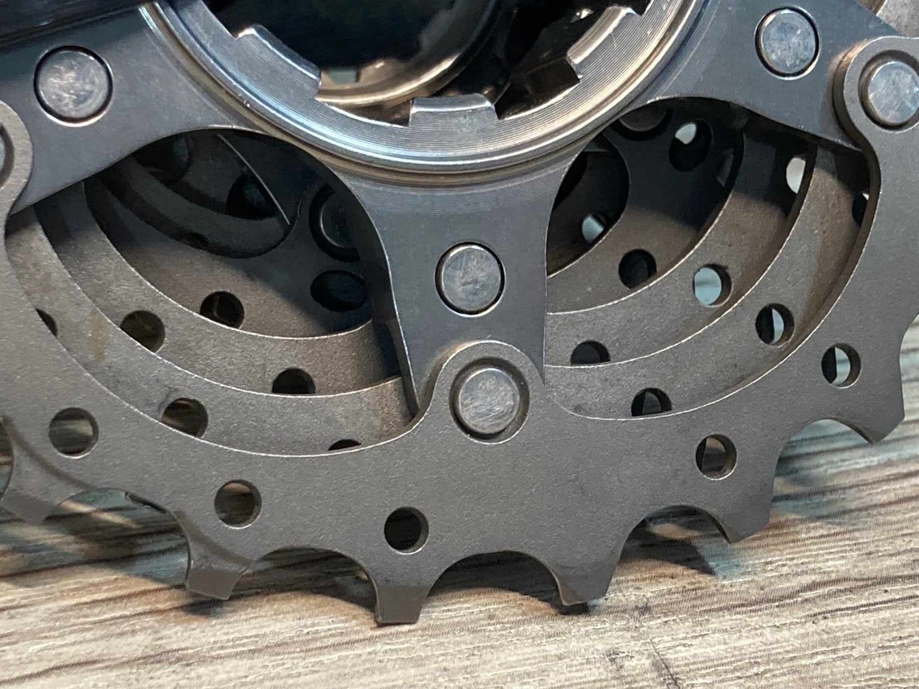 IZ331 シマノ SHIMANO デュラエース DURA-ACE CS-7800 スプロケット12