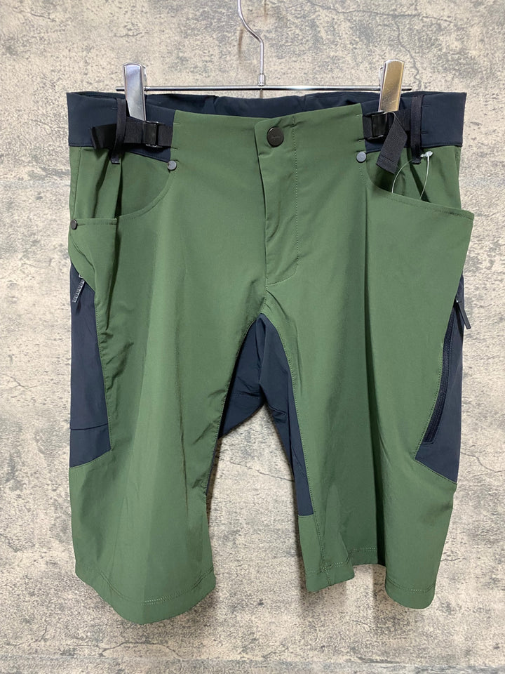 JY213 ラファ Rapha トレイル TRAIL LIGHTWEIGHT SHORTS ハーフパンツ 黒 オリーブ M
