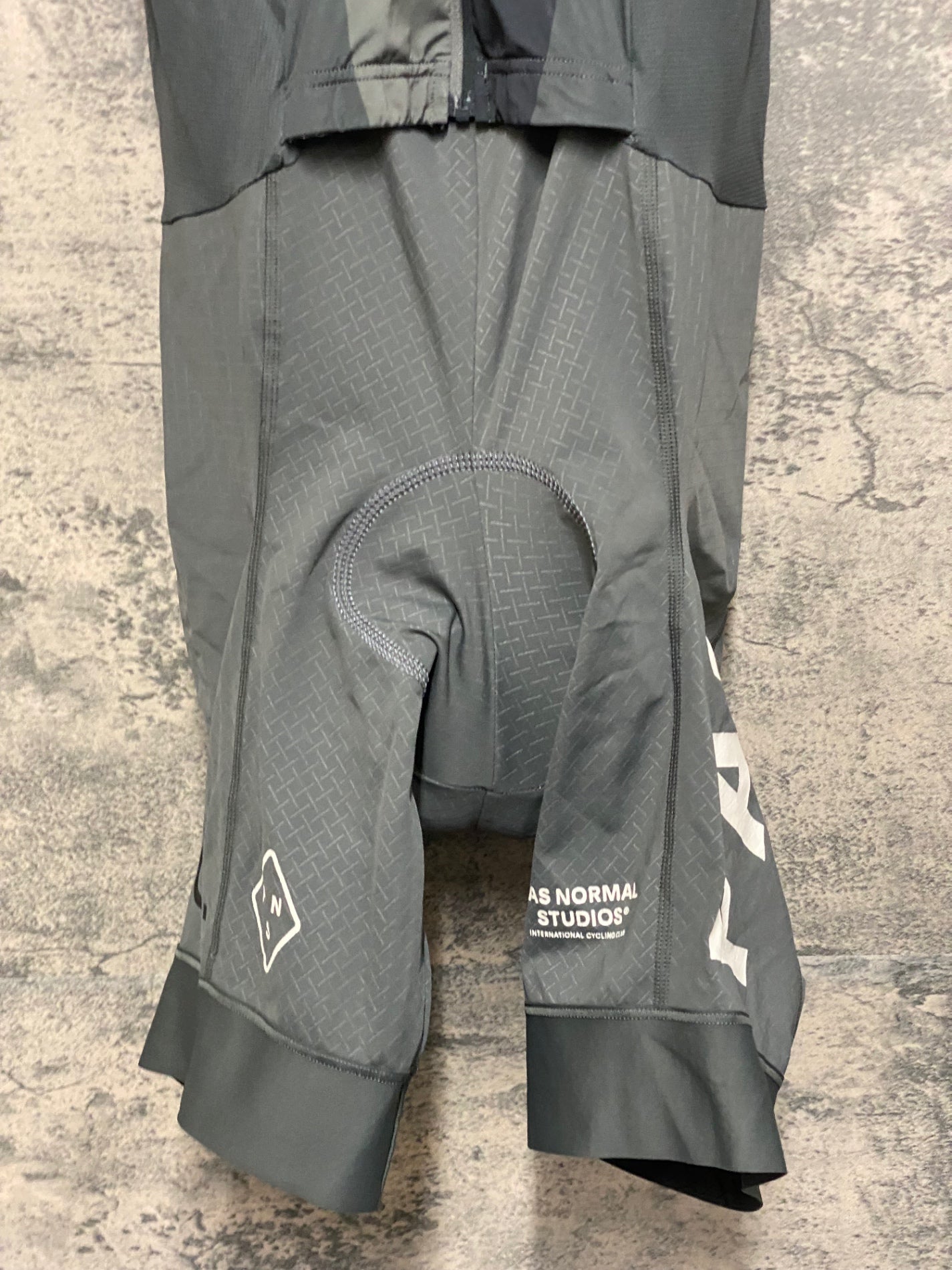 JM852 パスノーマルスタジオ PAS NORMAL STUDIOS TKO Speedsuit 半袖