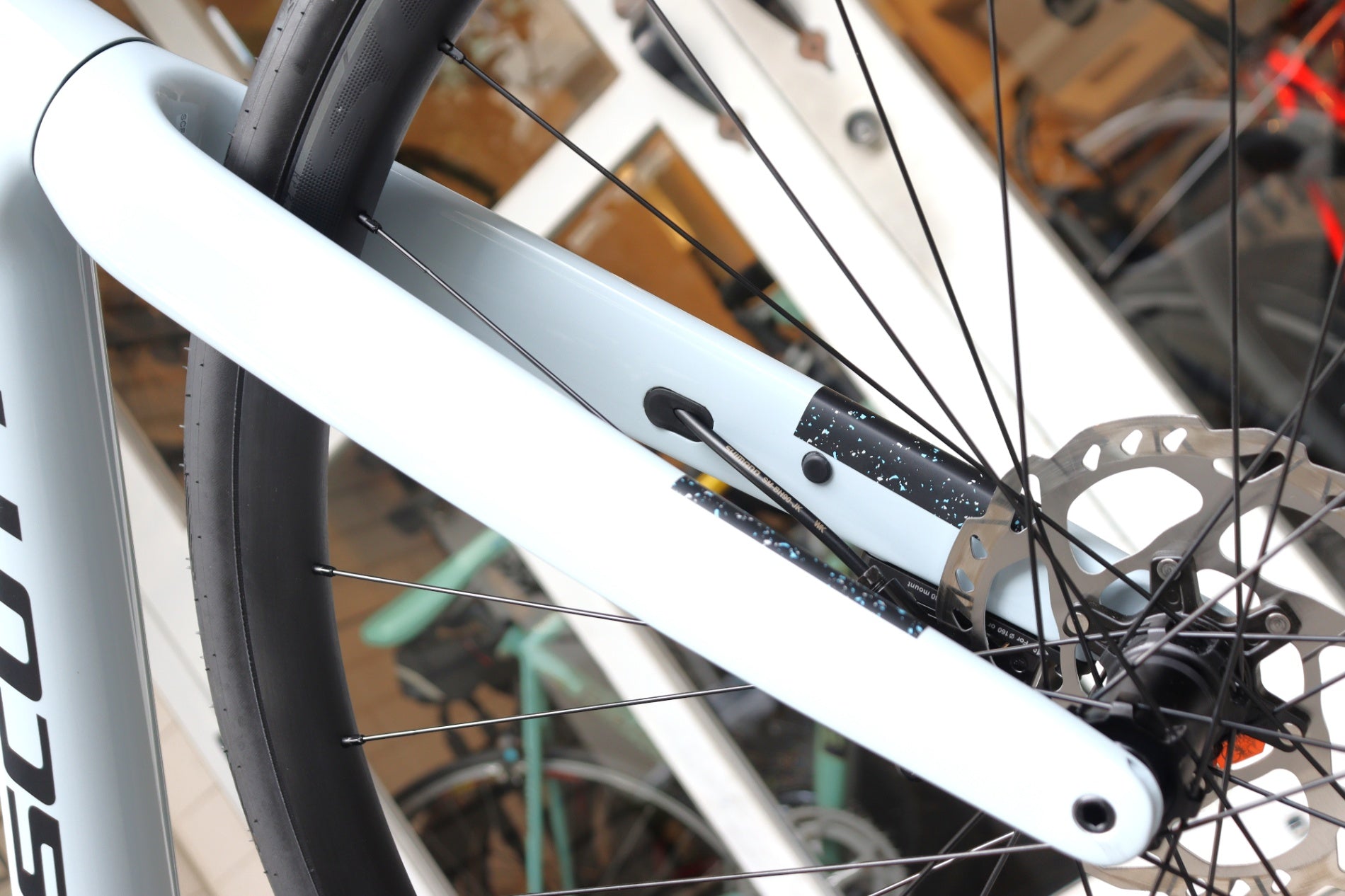 ⭐*︎様 アップグレード済 Scott ロードバイク Shimano 105ブレ スコット SCOTT アディクト ADDICT 50 2025モデル Sサイズ シマノ 105
