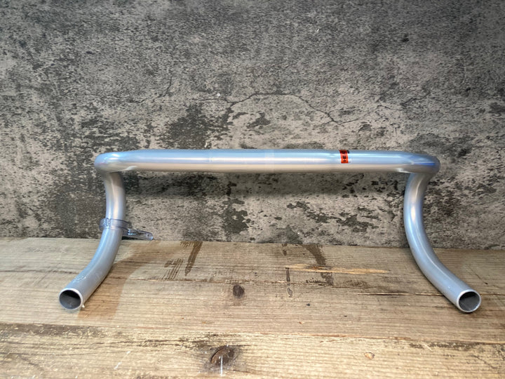 JK647 ニットー NITTO M106 DE ROSA ロゴ入り ドロップハンドル クランプΦ26.0 C-Cエンド380mm シルバー アルミ