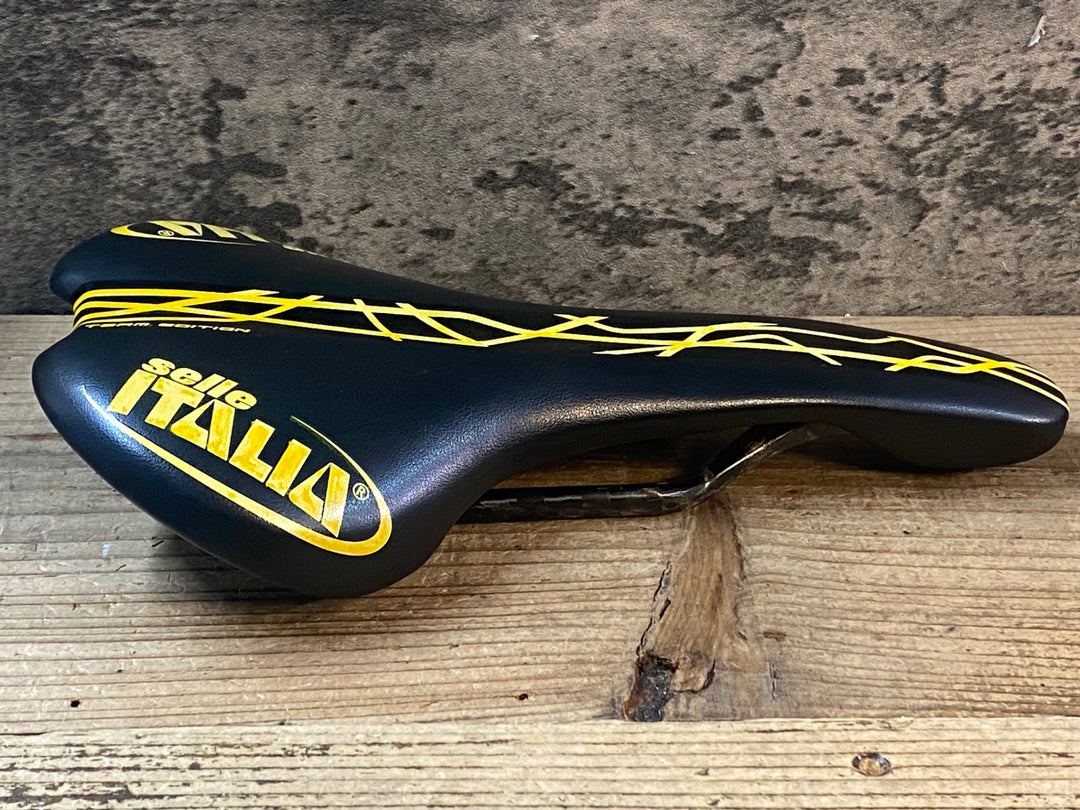 JP072 セライタリア selle italia flite TEAM EDITION サドル 黄 カーボンレール