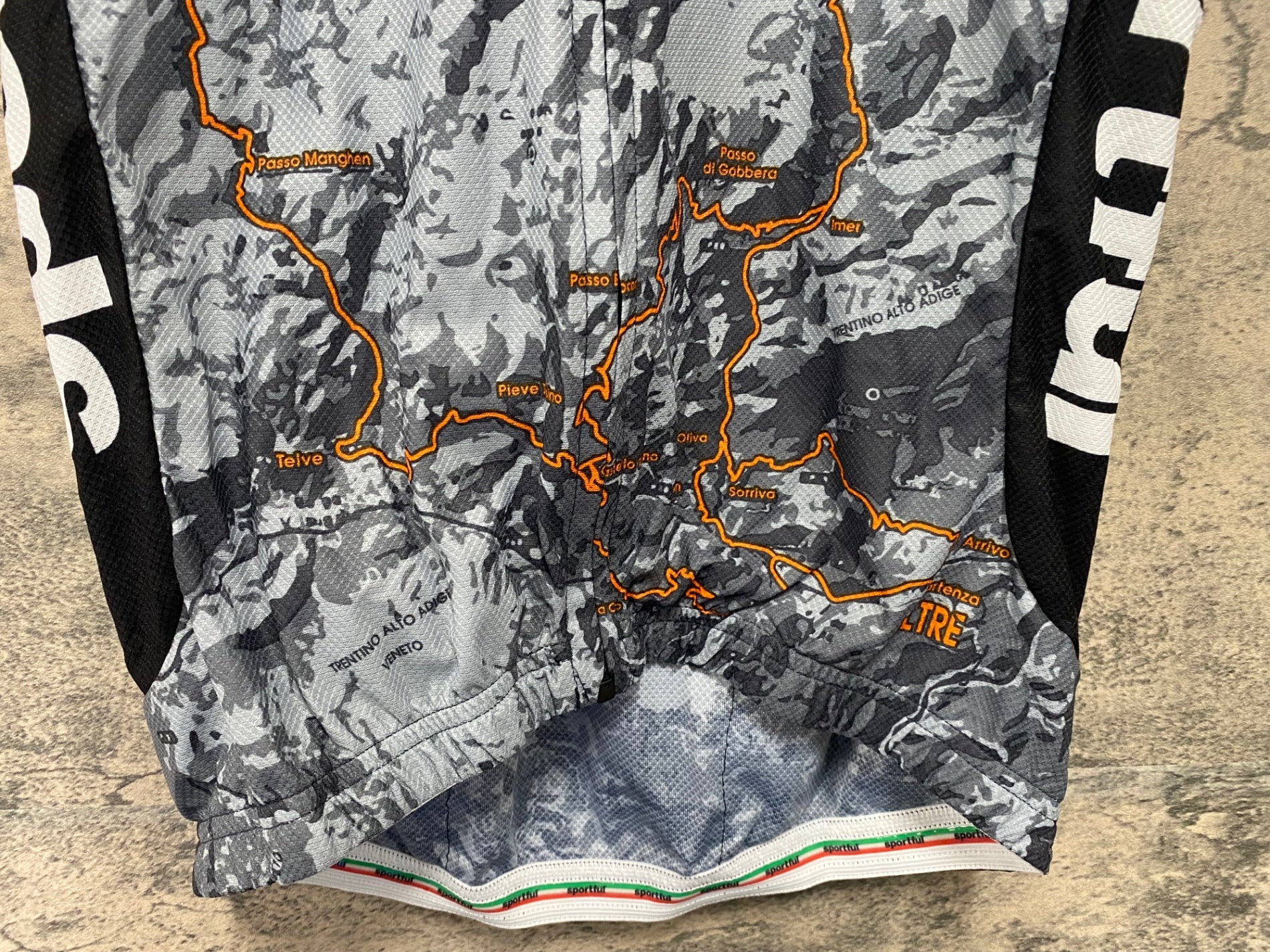 JW080 スポーツフル sportful 半袖 サイクルジャージ 黒 グレー M