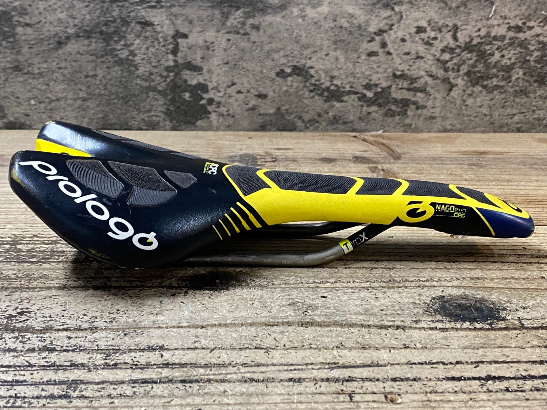 JS422 プロロゴ prologo NAGO EVO CPC サドル TIROXレール – BICI
