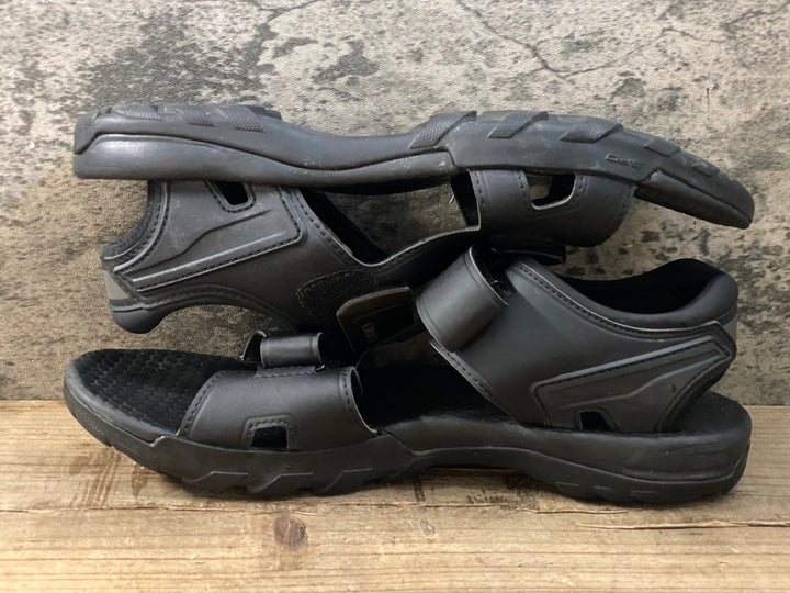 KK237 シマノ SHIMANO SD5 SH-SD501 M L01 S ビンディングシューズ サンダル 黒 EU43