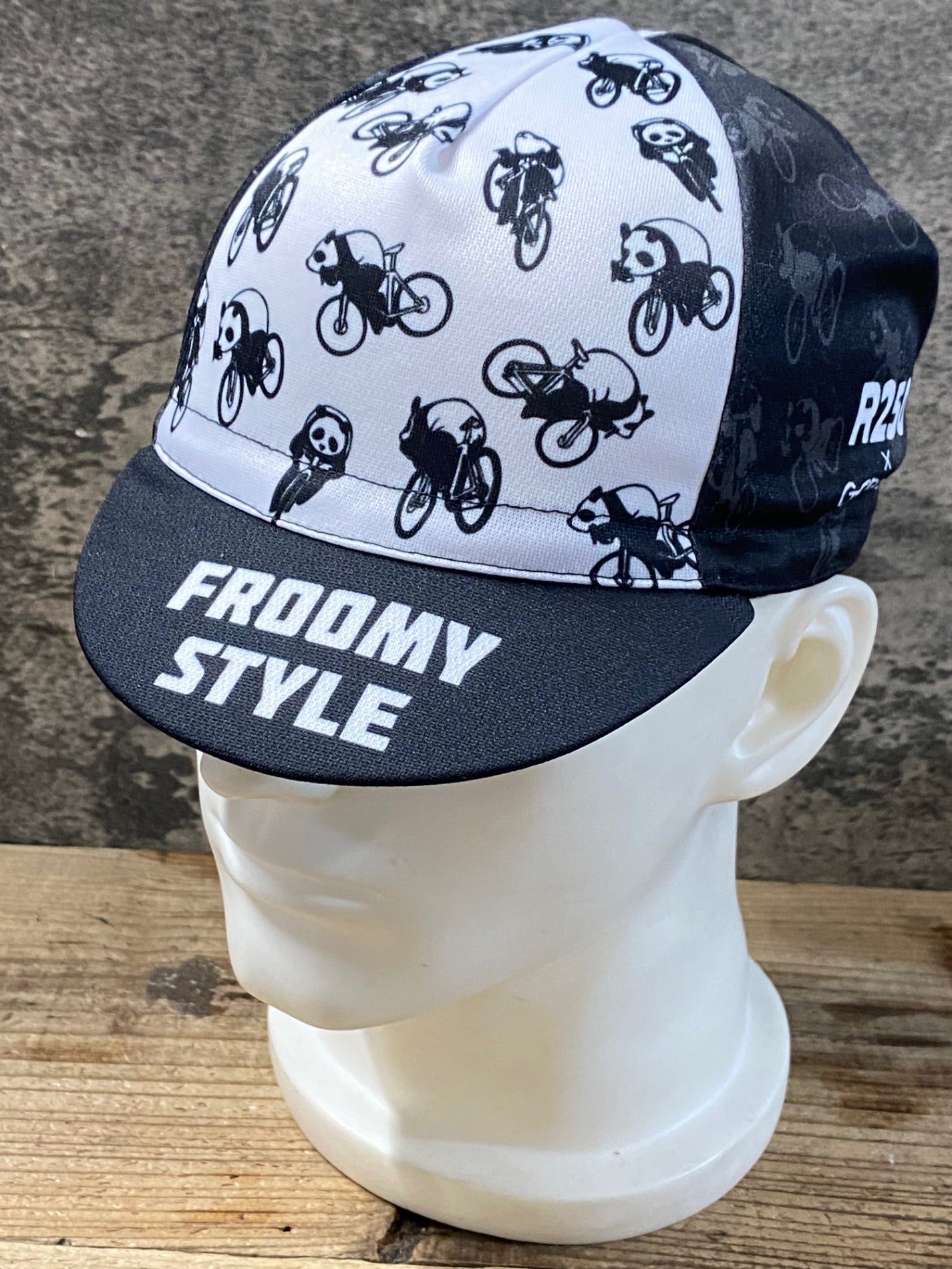 KG240 R250 サイクルキャップ 黒 白 パンダ – BICI AMORE ONLINE STORE