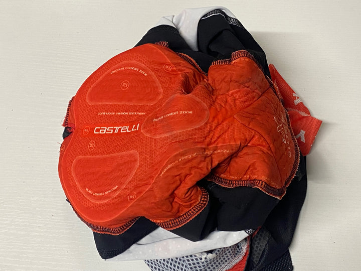 KK554 カステリ CASTELLI 半袖 ワンピース 黒 S NFTO ※スレ大、背面ポケット穴あきのためジャンク