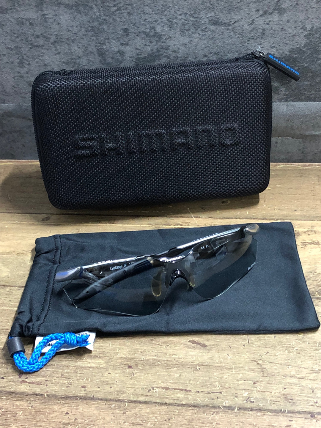 KN606 シマノ SHIMANO Galaxy サングラス アイウェア 黒 グレー