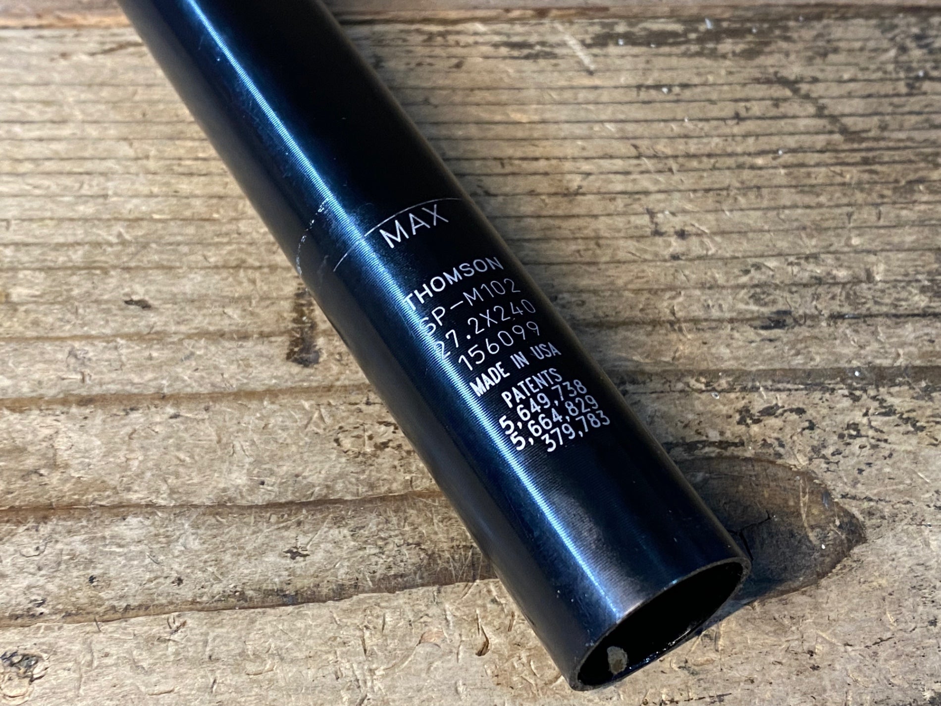 JP741 トムソン THOMSON Masterpiece アルミ シートポスト 黒 240mm