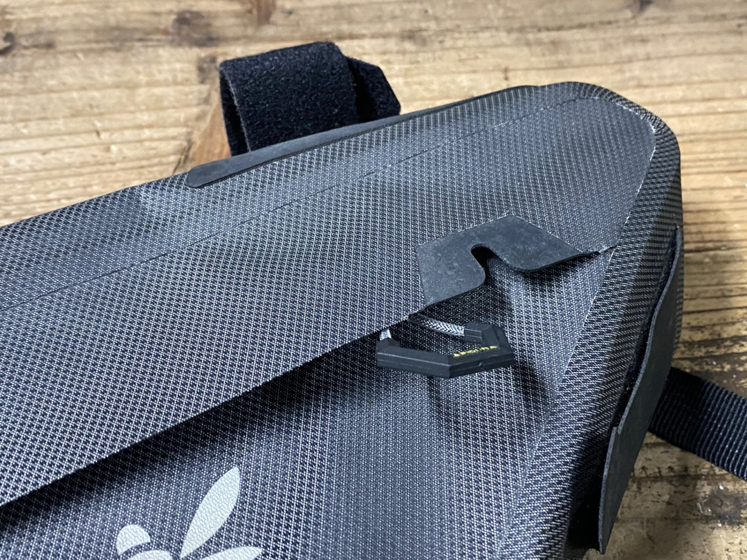 KH683 アピデュラ APIDURA EXPEDITION FRAME BAG フレームバッグ グレー