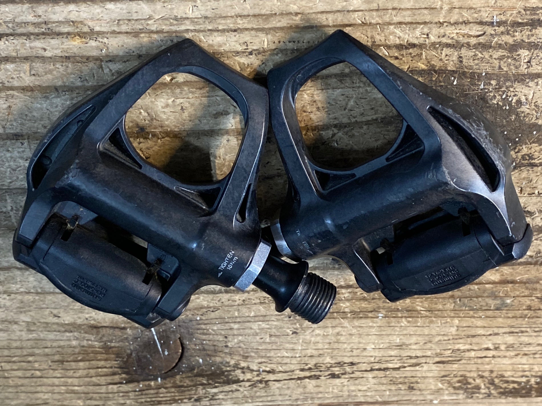 JP654 シマノ SHIMANO 105 PD-5700-C ビンディングペダル SPD-SL