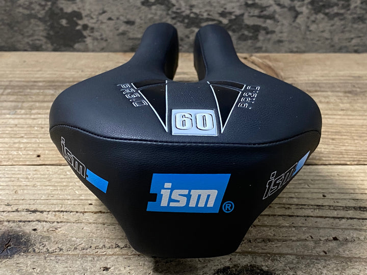 KP166 ism PR3.0 TYPHOON サドル 黒