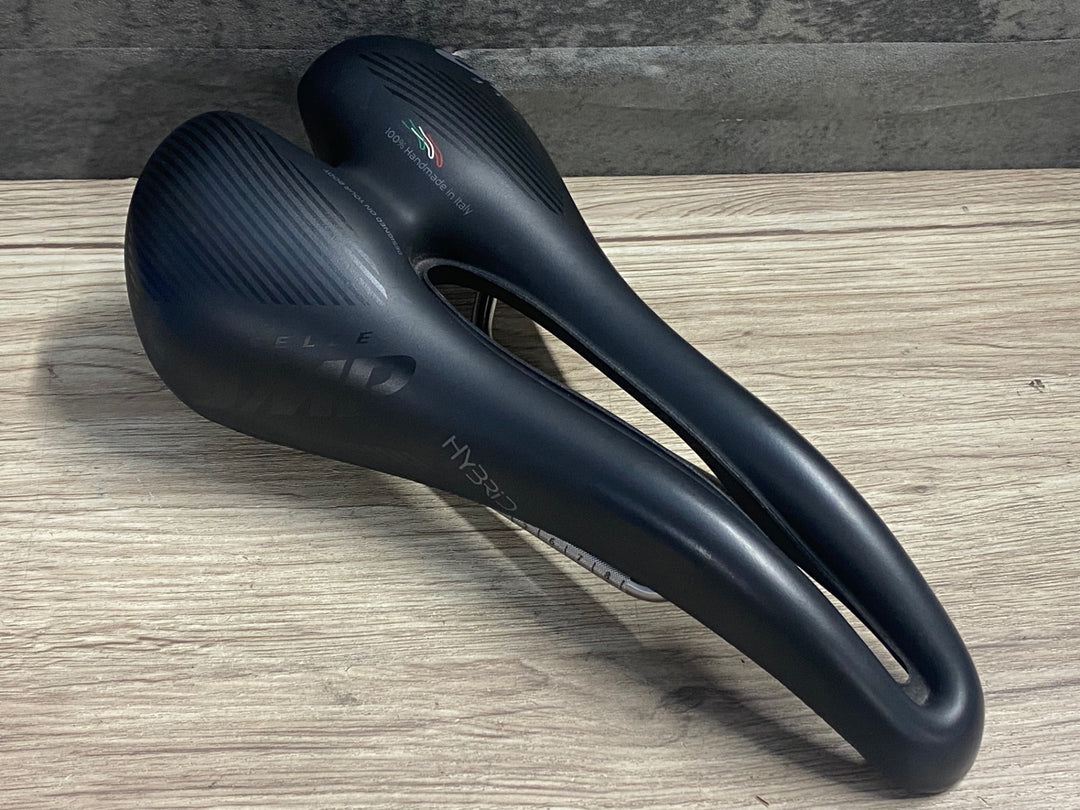 KE950 SELLE SMP HYBRID サドル 黒 140mm aisi 304 tubeレール