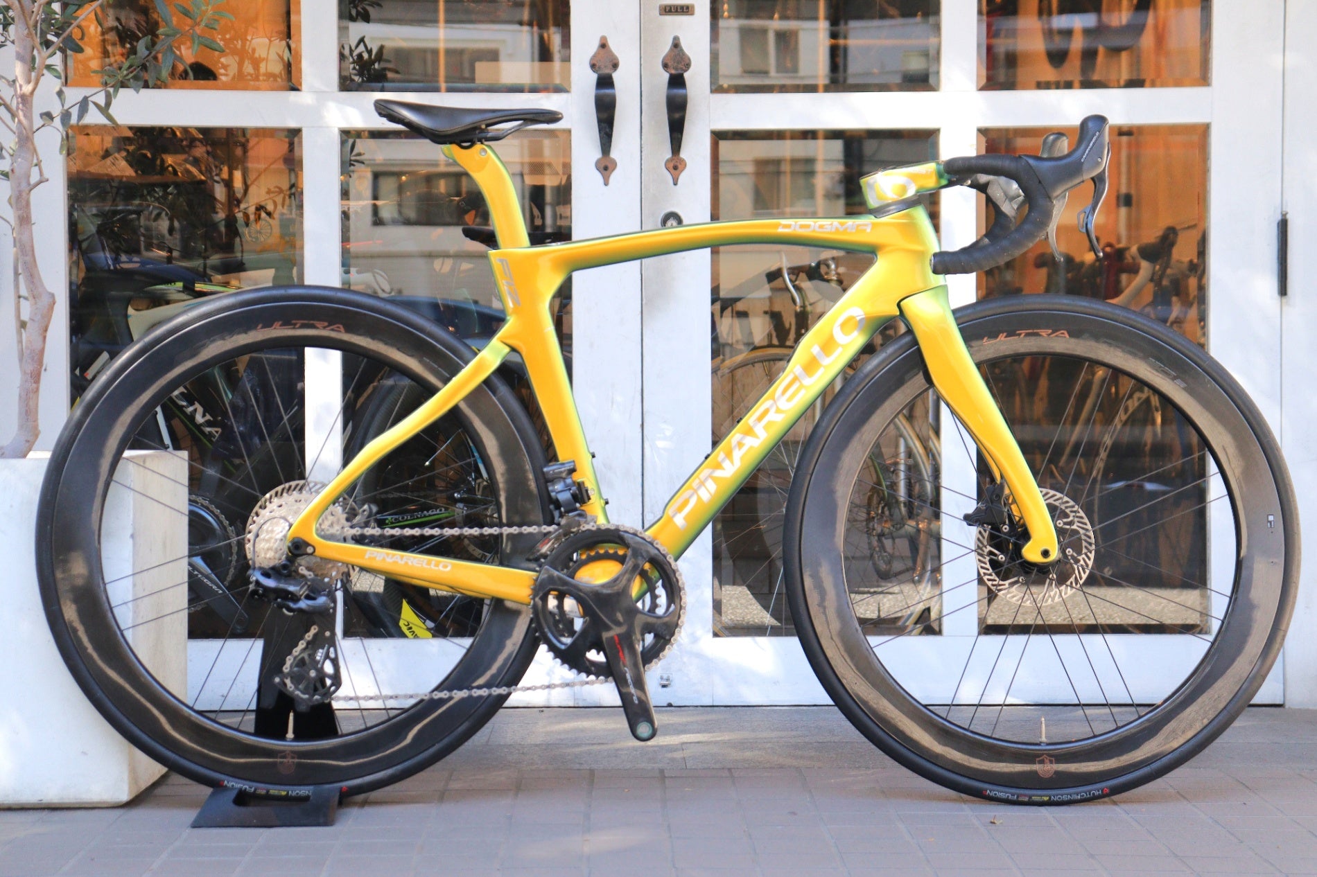 pinarello dogma F12 disk パワーメーター付 カンパEPS pinarello dogma F12 disk パワーメーター付 カンパEPS DOGMA F12