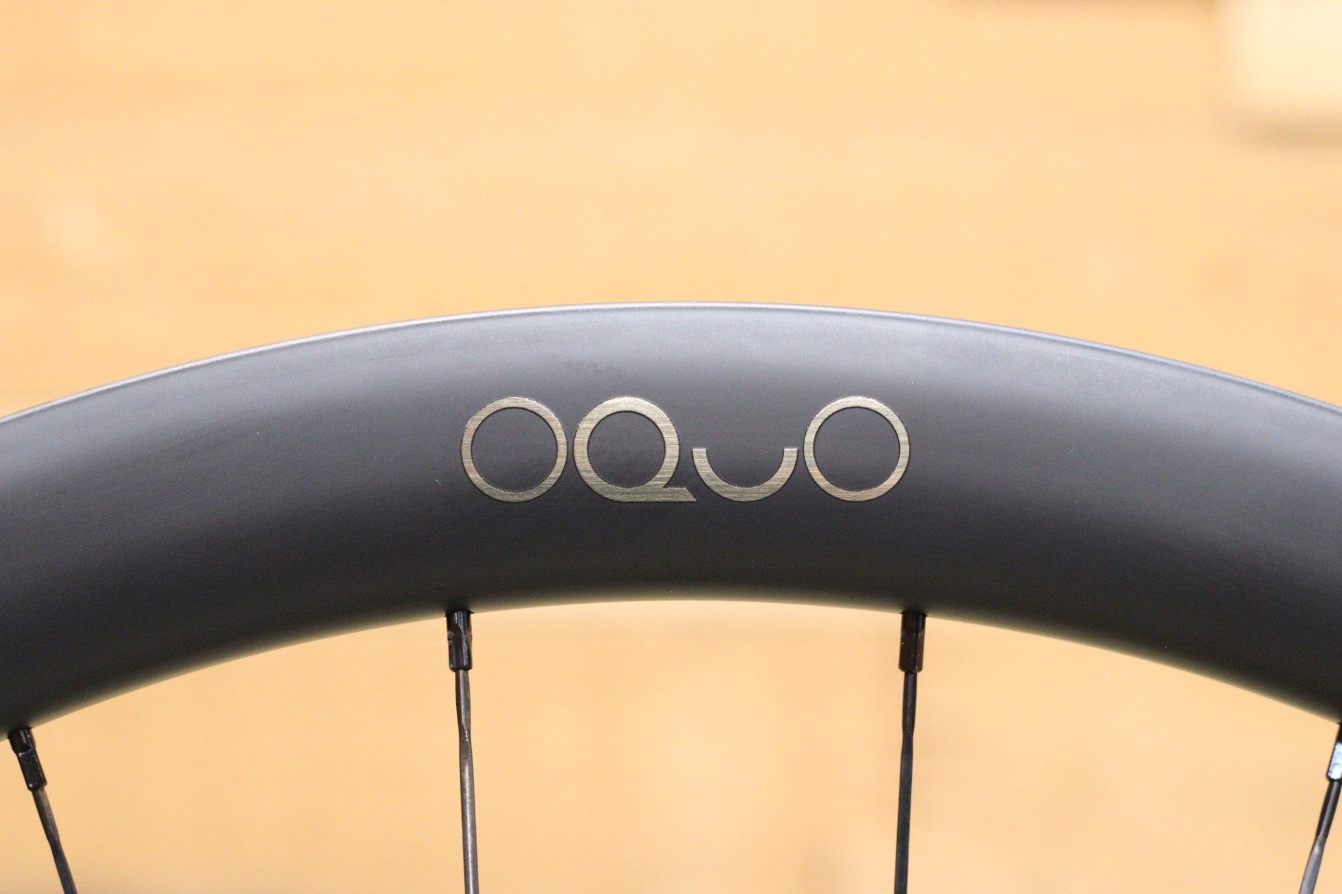 オークォ OQUO RP45 LTD カーボン チューブレスレディ ホイールセット