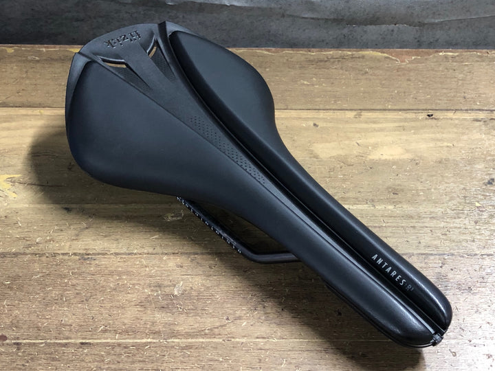 KL932 フィジーク fizik ANTARES R3 VERSUS EVO サドル KIUMレール 138mm ※ロゴプレート欠品