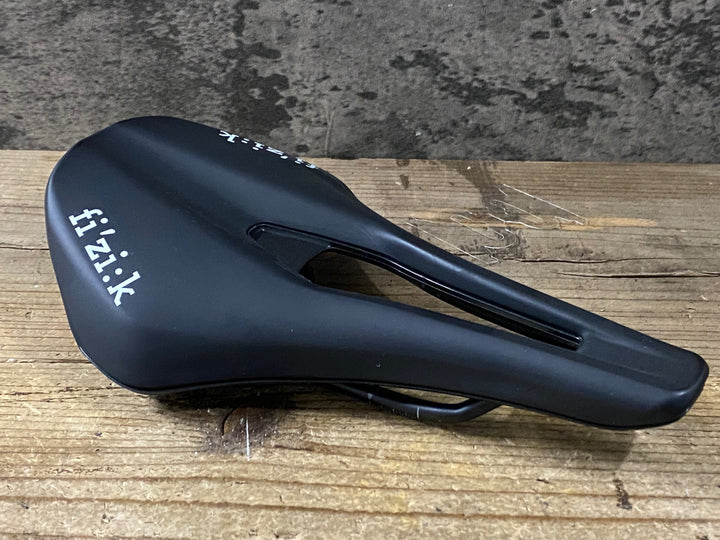 KL308 フィジーク fizik TEMPO ARGO R5 サドル 黒 150mm S-Alloyレール