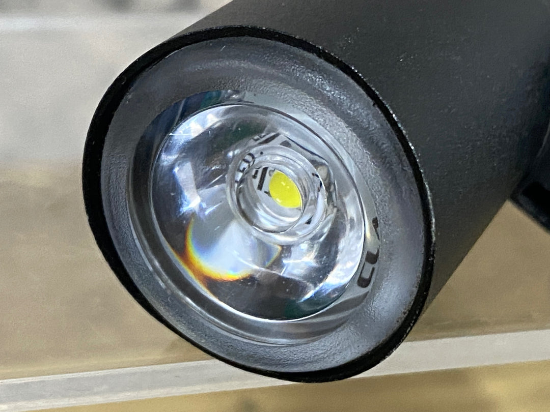 JX901 レザイン LEZYNE CLASSIC DRIVE 700 XL フロントライト 黒 点灯確認済