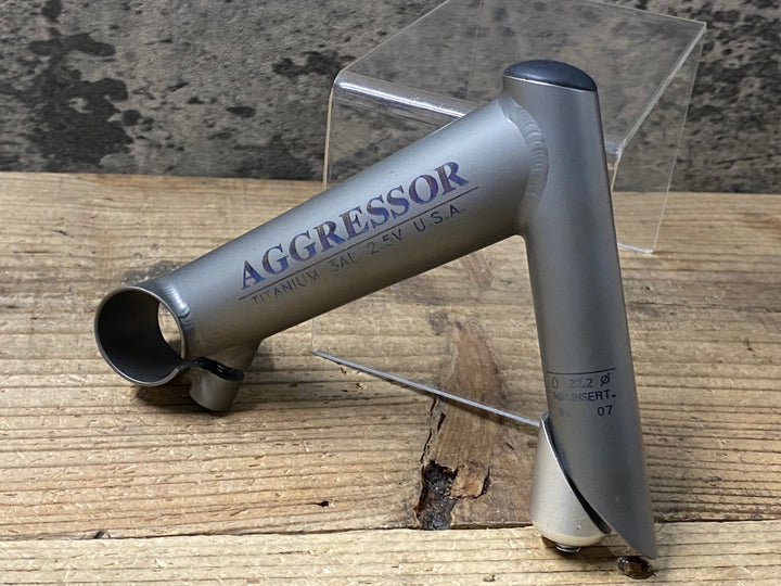 KJ079 ITM AGGRESSOR TITANIUM 3AL スレッドステム Φ25.8 120mm