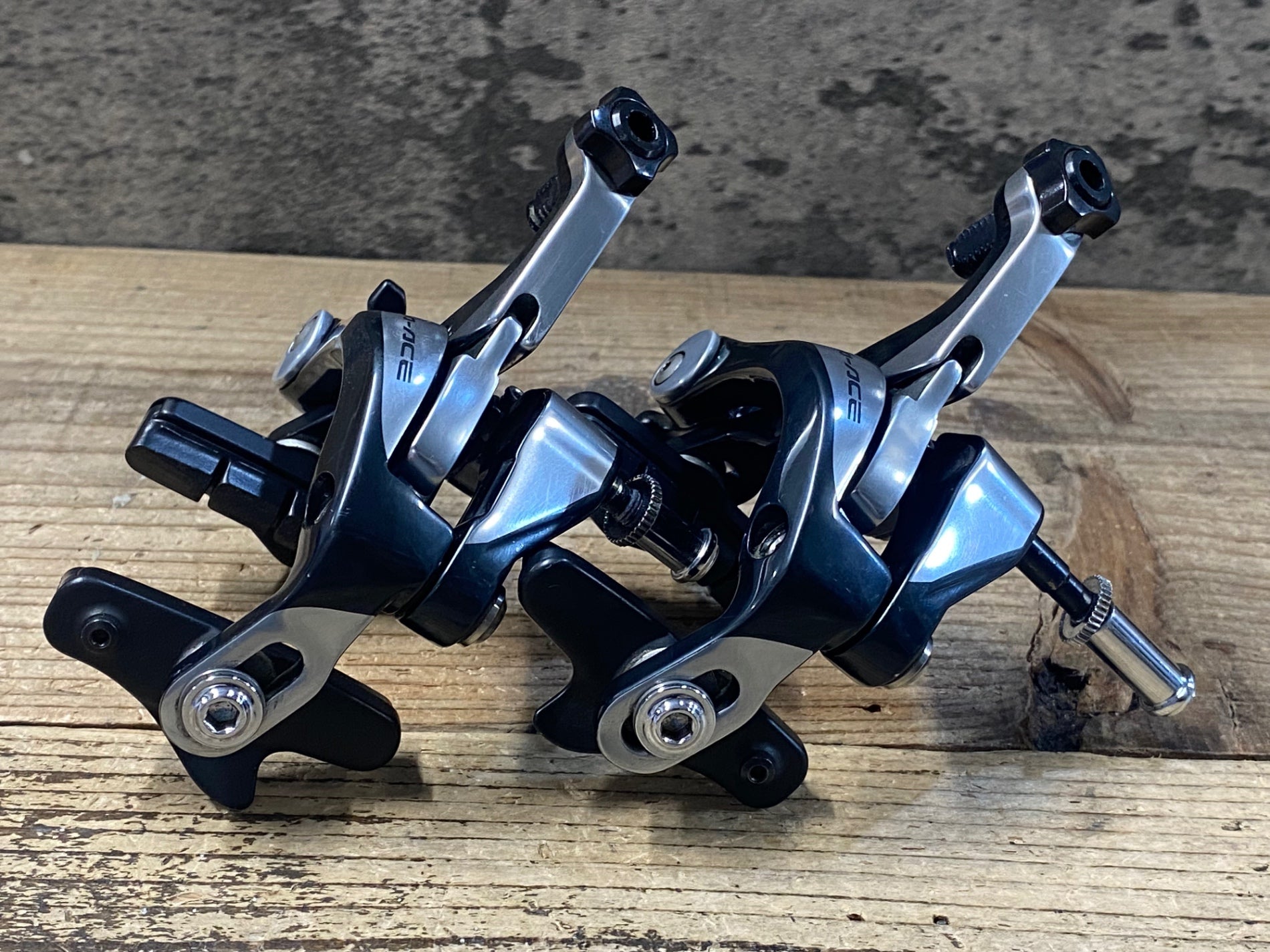 JP671 シマノ SHIMANO デュラエース DURA-ACE BR-9000 キャリパー