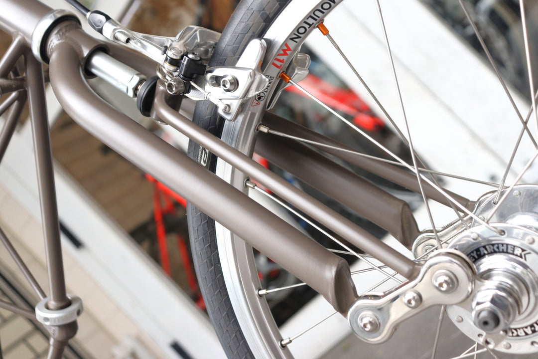 アレックス モールトン ALEX MOULTON アールグレイ EARL GREY 1866 BROOKS 150周年記念モデル SRAM 内装2S 完成車 【横浜店】