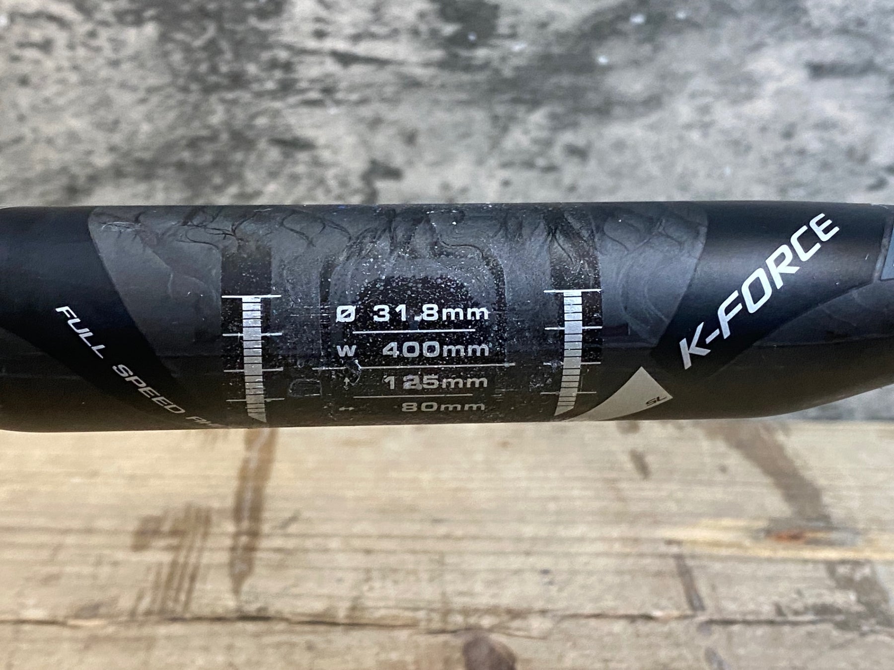 KA202 FSA K-FORCE カーボンハンドル Φ31.8 400mm ※レバー固定部凹み