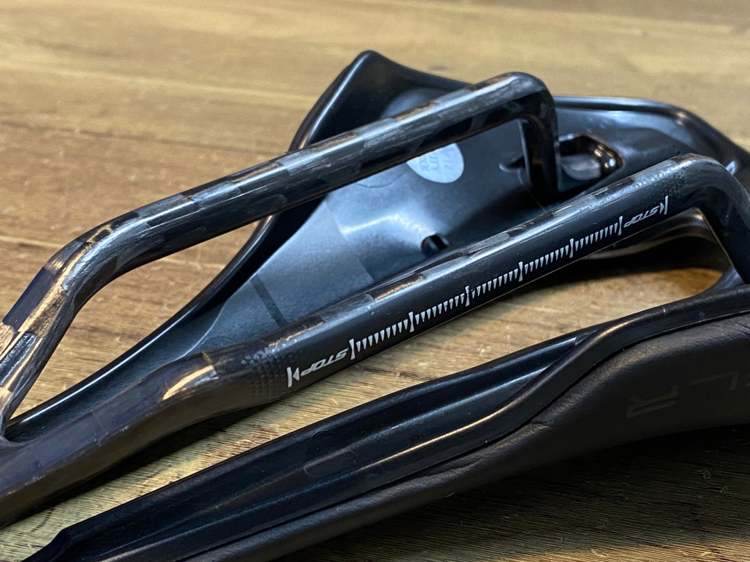 JT542 セライタリア selle italia SLR BOOST KIT CARBONIO SUPERFLOW サドル 黒 130mm カーボンレール