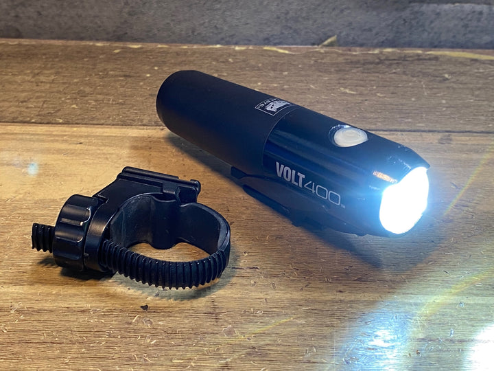 JO734 キャットアイ CATEYE VOLT400 フロントライト 点灯確認済