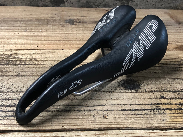 KD381 SELLE SMP Lite209 サドル 黒 140mm aisi 304 tube