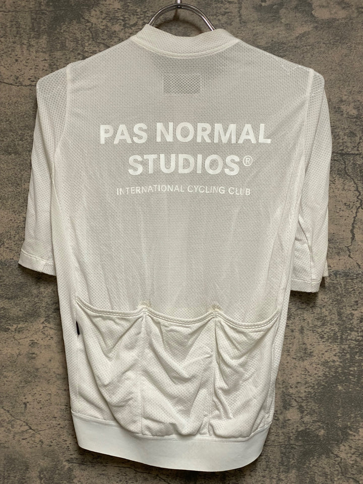KE882 パスノーマルスタジオ PAS NORMAL STUDIOS Solitude 半袖 サイクルジャージ 白 S