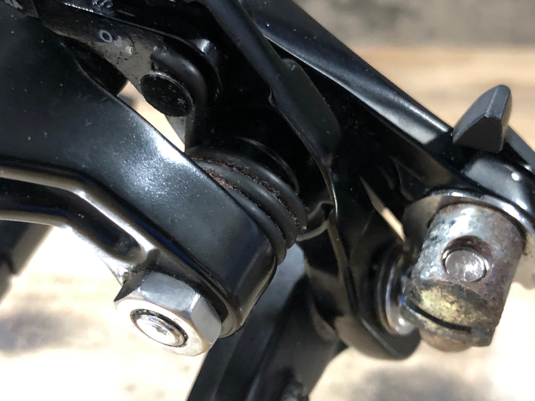 JW957 シマノ SHIMANO 105 BR-5800 ブレーキキャリパー 前後セット ※錆大 ローラー回転不良 ジャンク