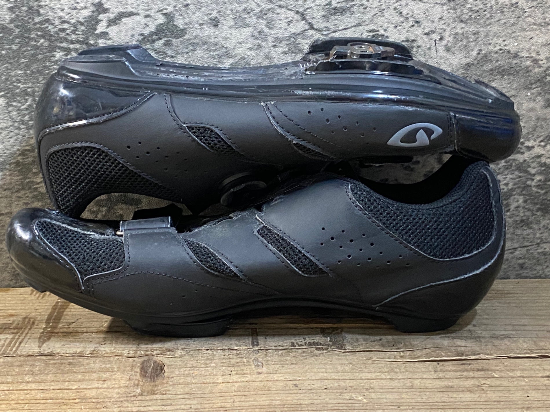 KG394 ジロ GIRO SAVIX ビンディングシューズ 黒 SPD EU43 ペン字あり