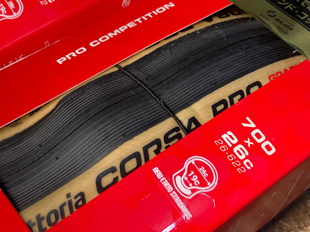 JX697 ヴィットリア vittoria CORSA PRO クリンチャータイヤ 26C 2本セット