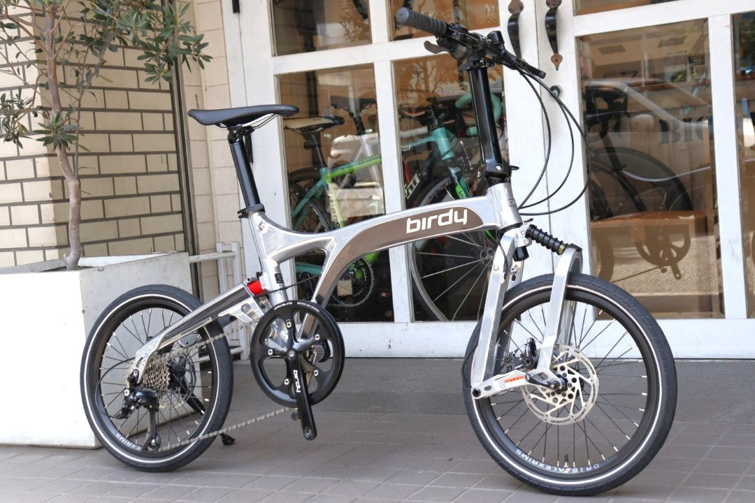 バーディー BIRDY スタンダード STANDARD Aurora Silver 2024モデル シマノ ソラ R3000 MIX 9S アルミ 折り畳み 小径車 ミニベロ 【横浜店】