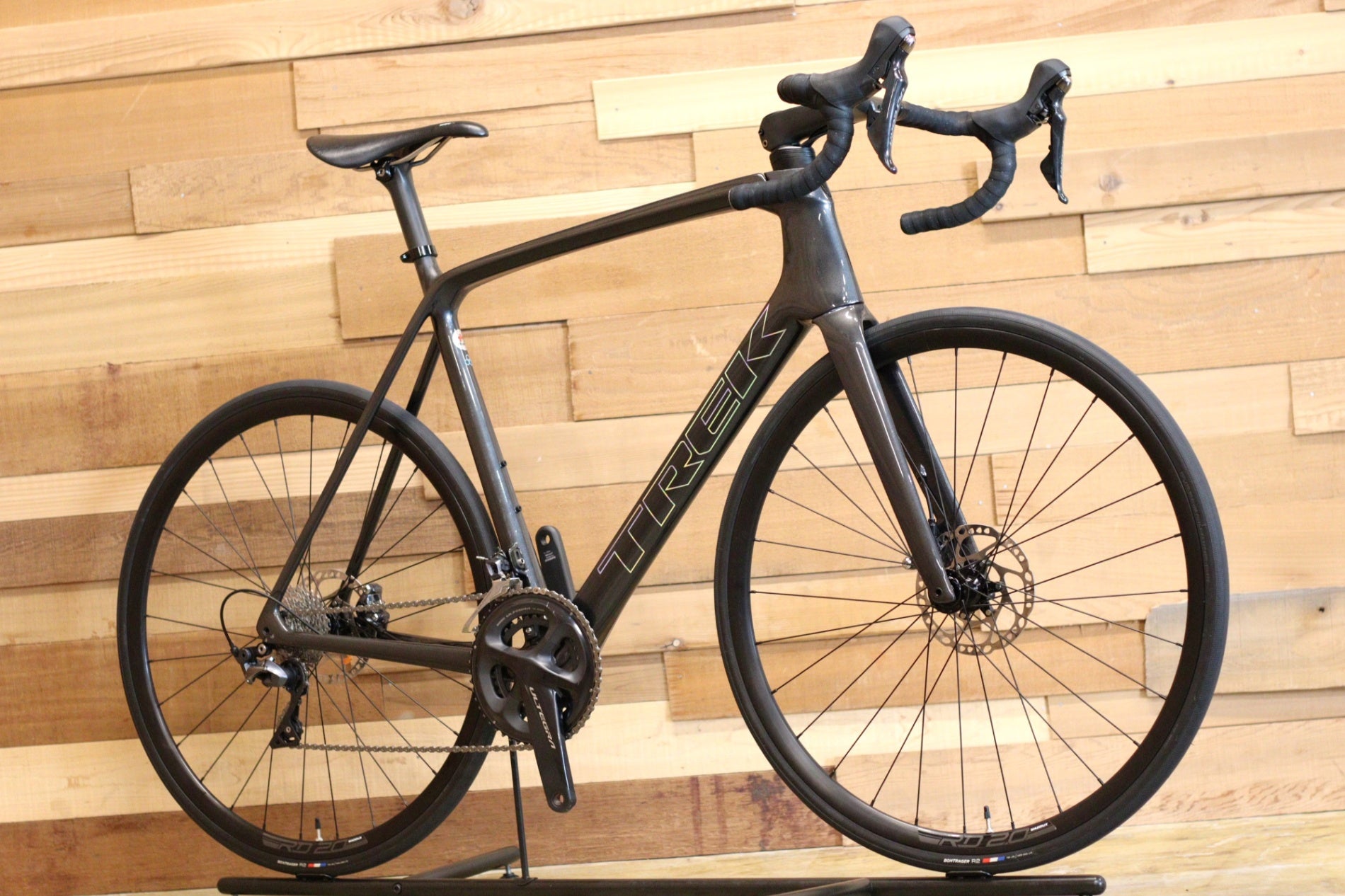 Trek ロードバイクエモンダSL6 Ultegra 2024年モデル Émonda SL6発表！ TREKの大人気カーボンロードバイク「SL