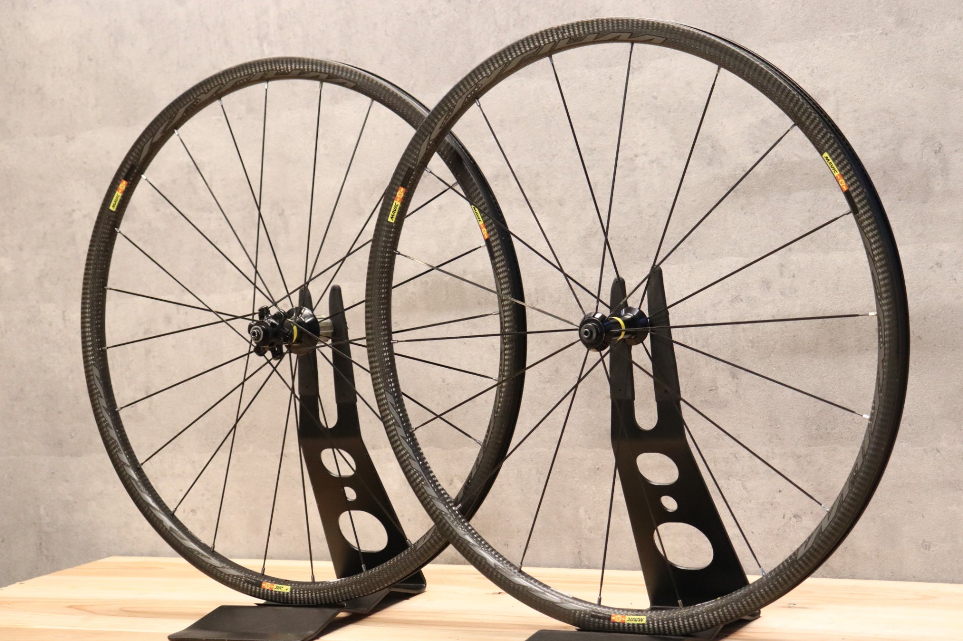 マヴィック MAVIC キシリウム KSYRIUM PRO CARBON SL カーボン