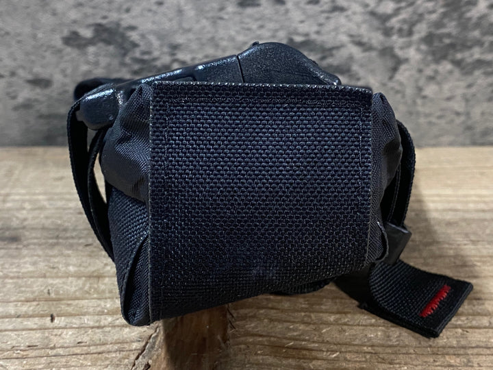 JV492 インサイドラインエキップメント INSIDE LINE EQUIPMENT SEAT BAG サドルバッグ 黒
