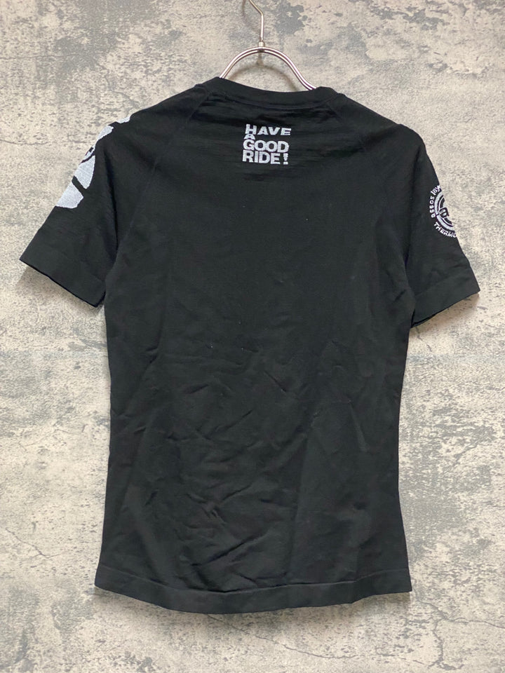 KA899 アソス ASSOS SKINFOIL SPRING 半袖 ベースレイヤー 黒 Ⅰ