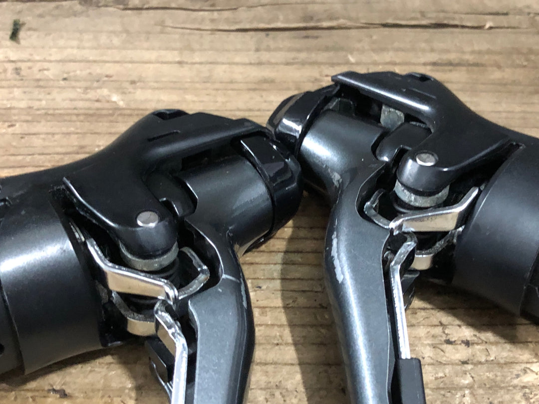 JX153 シマノ SHIMANO クラリス CLARIS ST-R2000 STIレバー ※ブラケットカバー欠品,右レバー破損のためジャンク