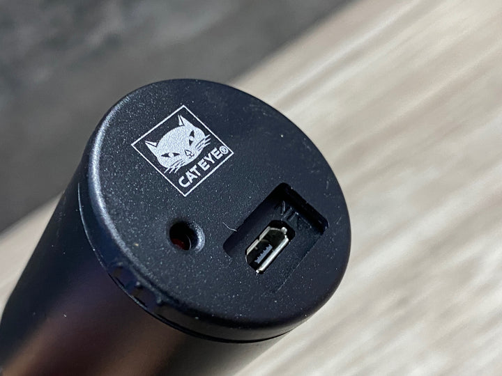 JX455 キャットアイ CATEYE CRA-002 充電クレードル BA-3.4 ライトバッテリー 通電確認済