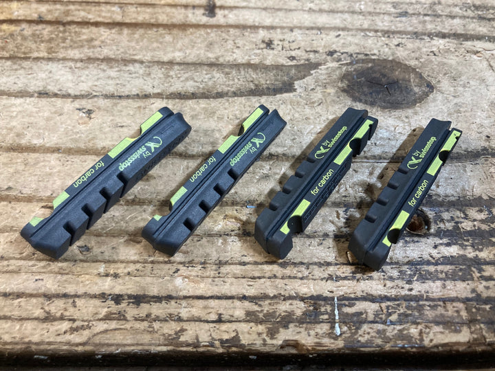 KI437 AX Lightness ブレーキパッド 4pcs シマノ用