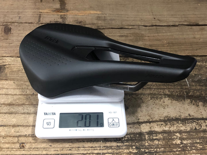 JP871 フィジーク fizik ARGO TEMPO R1 サドル 黒 150mm カーボンレール